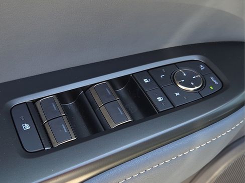 New 2026 Lexus RZ 350e 2WD image 18
