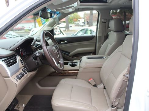 Used 2015 GMC Yukon SLT w/ Open Road Package image 20
