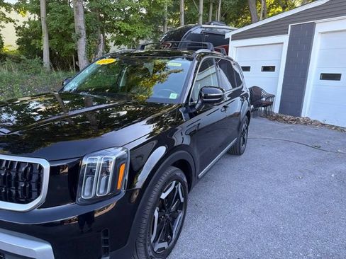 Used 2024 Kia Telluride EX AWD/4WD image 2
