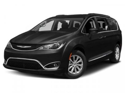 Used 2018 Chrysler Pacifica Limited w/ Advanced Safetytec Group