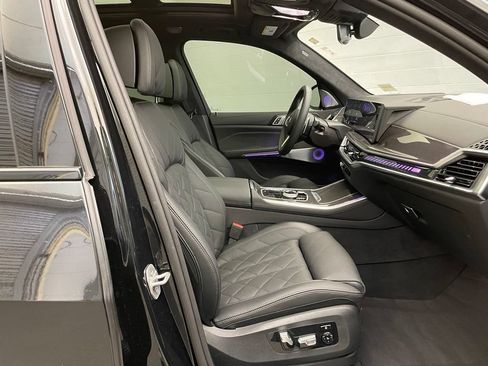 Used 2026 BMW X5 M60i AWD/4WD image 30