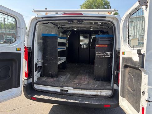 Used 2018 Ford Transit 250 130 Low Roof w/ Exterior Upgrade Package RWD image 9