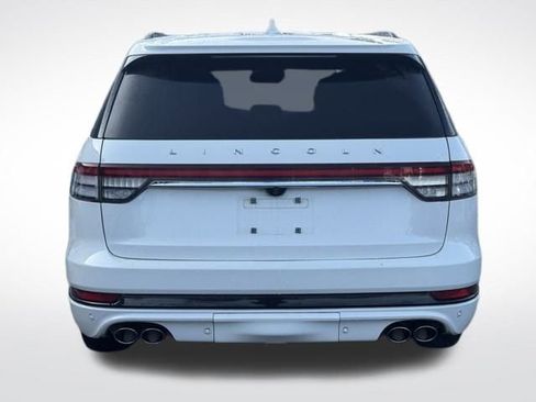 Used 2023 Lincoln Aviator Reserve w/ Equipment Group 201A image 7