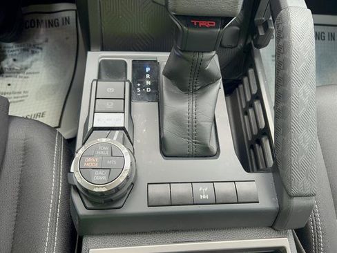 Used 2025 Toyota Tacoma TRD Off-Road AWD/4WD image 23