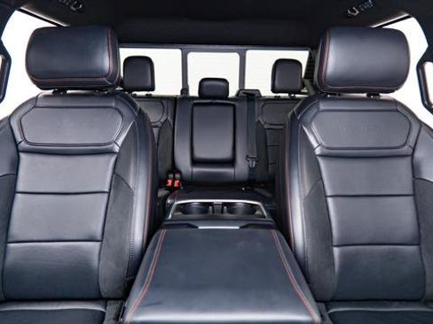 Used 2025 Ford F150 Raptor AWD/4WD image 3