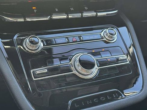 Used 2022 Lincoln Corsair Standard w/ Equipment Group 101A image 20