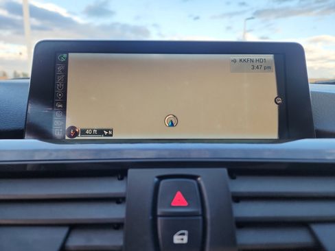 Used 2015 BMW 320i Sedan image 29