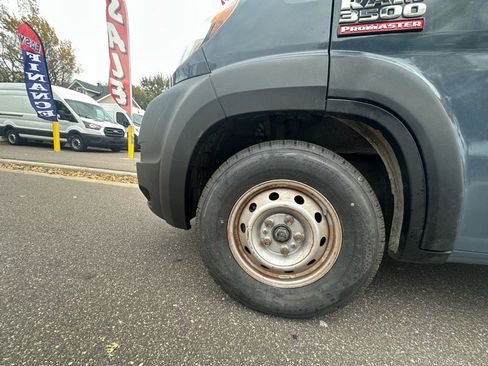 Used 2018 RAM ProMaster 2500 image 12