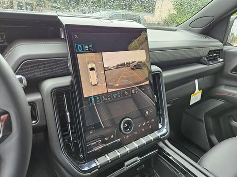 New 2026 GMC Yukon XL AT4 Ultimate AWD/4WD image 35