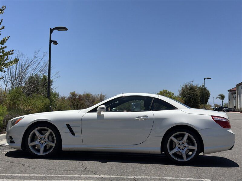 Used 2015 Mercedes-Benz SL 400 w/ Premium I Package image 10