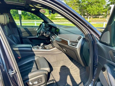 Used 2020 BMW X5 M50i AWD/4WD image 12