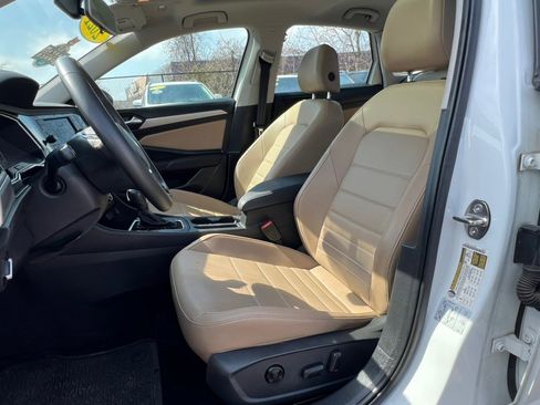 Used 2021 Volkswagen Jetta SE FWD image 10