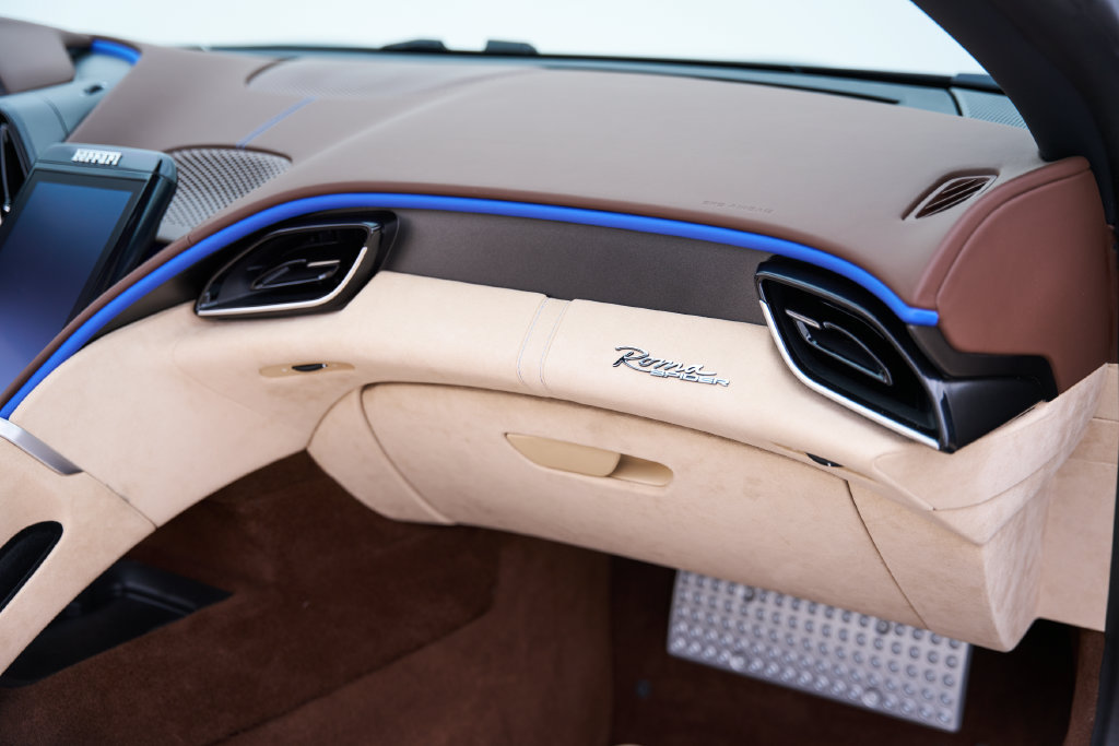 Used 2025 Ferrari Roma Spider RWD image 53