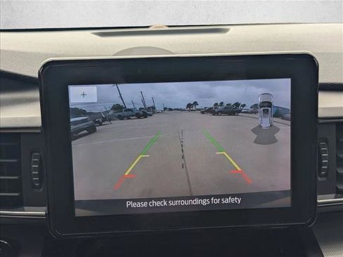 Used 2020 Ford Explorer XLT w/ Equipment Group 202A RWD image 10