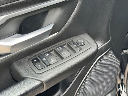 Used 2022 RAM 1500 Big Horn AWD/4WD image 15