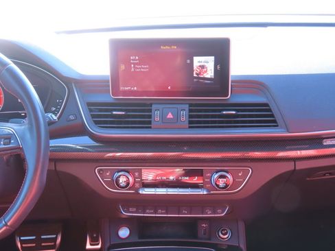 Used 2020 Audi SQ5 Premium Plus image 8