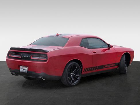 Used 2016 Dodge Challenger R/T Plus image 4