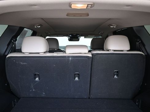 Used 2023 Hyundai Santa Fe SEL w/ Premium Package image 18