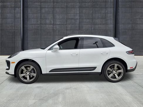 Used 2026 Porsche Macan AWD/4WD image 2