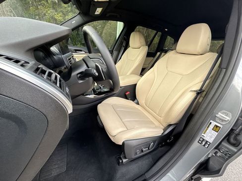 Used 2024 BMW X3 xDrive30i w/ Premium Package image 13