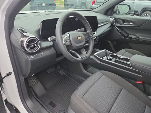 New 2026 Chevrolet Equinox LT image 10