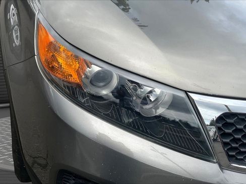 Used 2011 Kia Sorento 2WD w/ Convenience Pkg image 29
