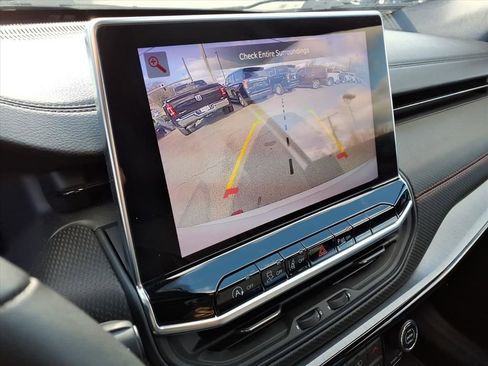 Used 2025 Jeep Compass Trailhawk w/ Trailhawk Elite Group image 23