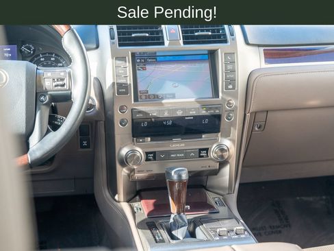 Used 2019 Lexus GX 460 AWD/4WD image 22