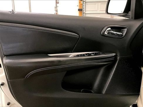 Used 2019 Dodge Journey Crossroad FWD image 22