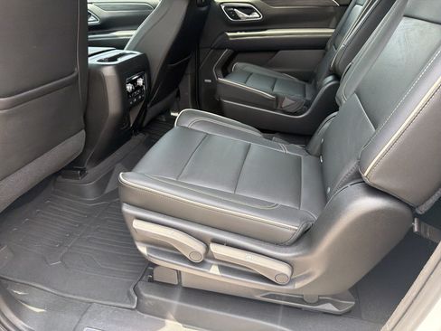 Used 2021 GMC Yukon XL SLT w/ SLT Luxury Plus Package AWD/4WD image 21