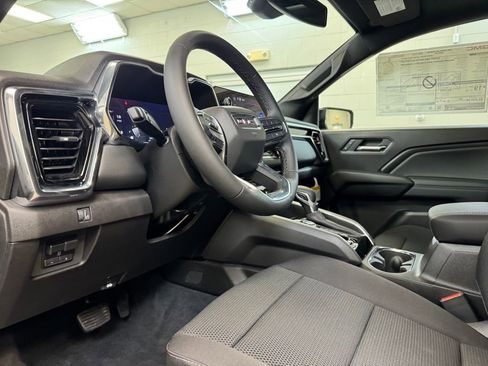 New 2026 GMC Canyon Elevation w/ Convenience Package image 14