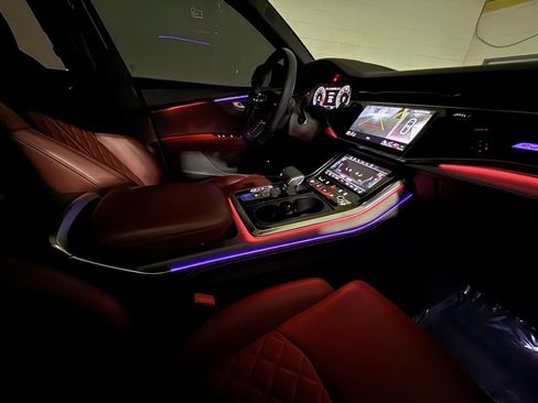 Used 2024 Audi SQ8 Prestige w/ Prestige Package image 57