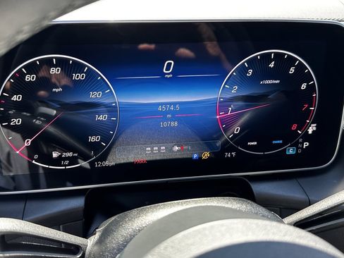 Certified 2025 Mercedes-Benz GLC 300 image 30