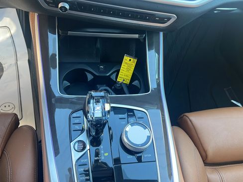 Used 2022 BMW X5 xDrive40i w/ Executive Package image 14
