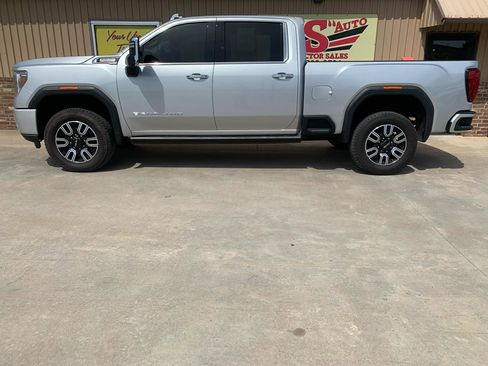 Used 2022 GMC Sierra 2500 Denali w/ Denali Ultimate Package AWD/4WD image 5