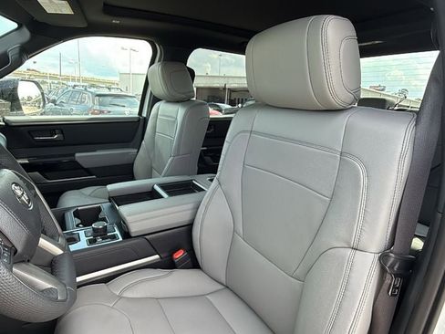 New 2026 Toyota Tundra Limited AWD/4WD image 15