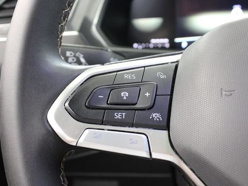 Used 2023 Volkswagen Tiguan SE R-Line FWD image 26