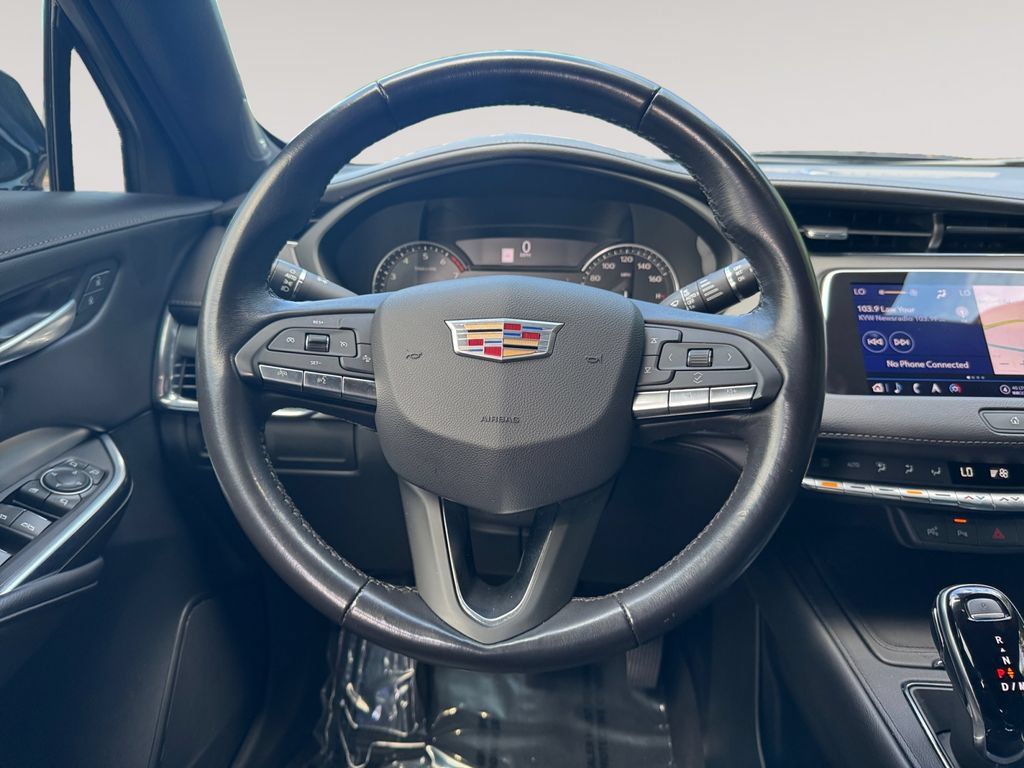 Used 2022 Cadillac XT4 Premium Luxury w/ Enhanced Visibility Package AWD/4WD image 12