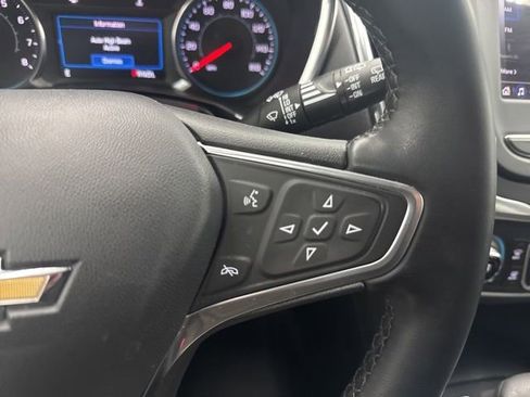 Used 2023 Chevrolet Equinox LT AWD/4WD image 12