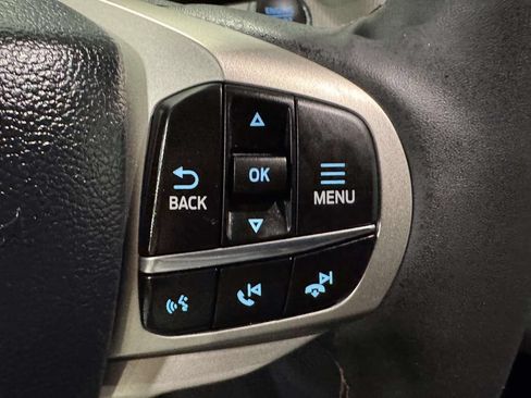 Used 2025 Ford Explorer Active AWD/4WD image 24