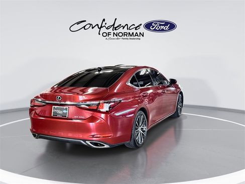 Used 2024 Lexus ES 350 Premium image 8