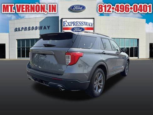 Used 2023 Ford Explorer XLT w/ Equipment Group 202A AWD/4WD image 6