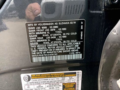 Used 2014 Volkswagen Touareg TDI image 37