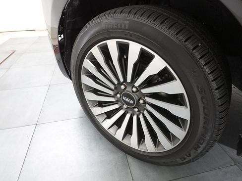 Used 2021 Lincoln Navigator L Reserve image 30