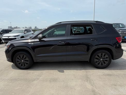 Used 2023 Volkswagen Taos S w/ Driver Assistance Package FWD image 2