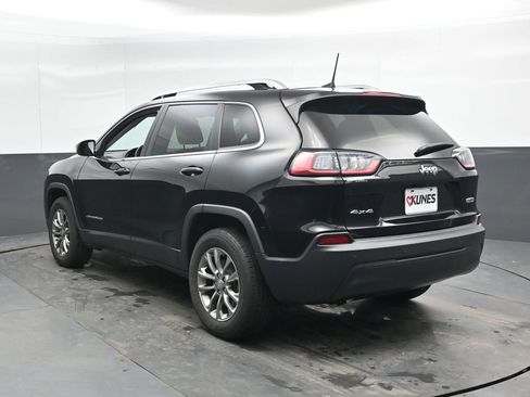 Used 2020 Jeep Cherokee Latitude Plus AWD/4WD image 11
