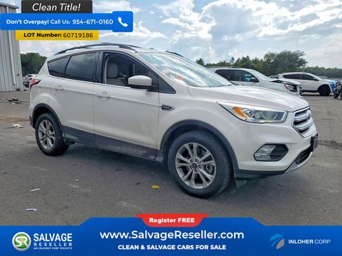 Used 2018 Ford Escape SEL w/ Ford Safe & Smart Package AWD/4WD image 5
