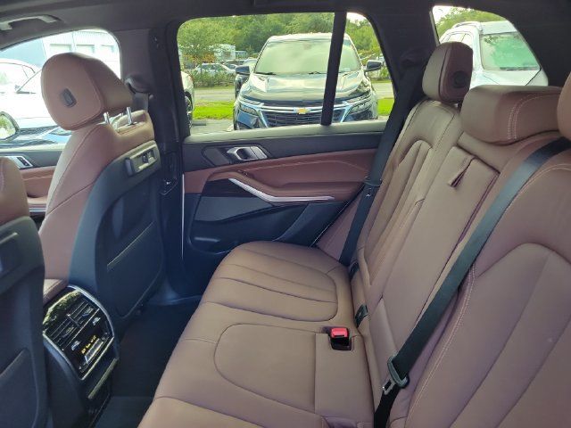 Used 2021 BMW X5 xDrive40i w/ Premium Package 2 AWD/4WD image 14