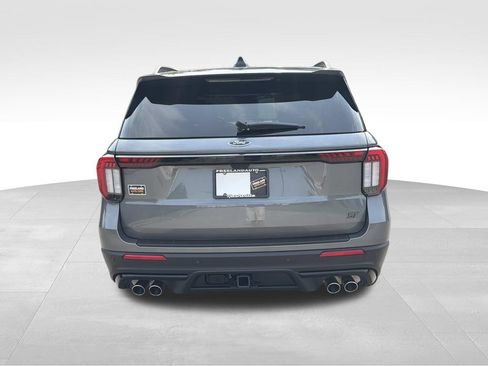Used 2025 Ford Explorer ST w/ Sun And Sound Package AWD/4WD image 4