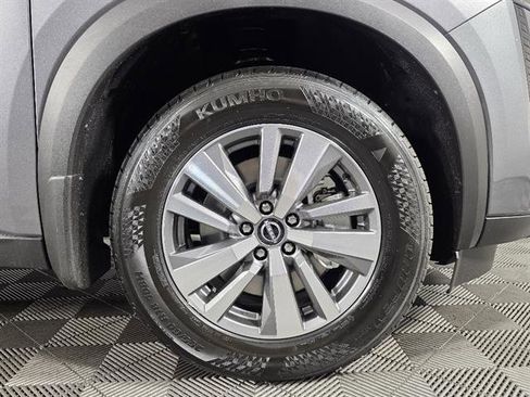 New 2026 Nissan Pathfinder SL AWD/4WD image 12